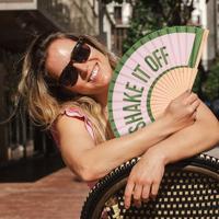 Houten waaier Shake It Off - thumbnail