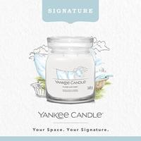Yankee Candle clean cotton signature medium jar - thumbnail