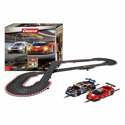 Carrera digitale racebaan 1:24 met 2 racewagens Carrera digitale racebaan 1:24 met 2 racewagens