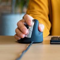 R-GO Tools RGOHE Ergonomische muis USB Optisch Zwart, Zilver 4 Toetsen 3500 dpi Ergonomisch - thumbnail