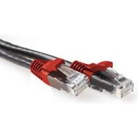 ACT Zwarte 1,50 meter U/UTP CAT6A patchkabel cross met RJ45 connectoren - thumbnail