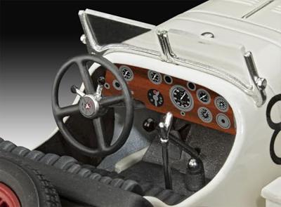 Revell 1/32 Mercedes-Benz SSKL (07737)
