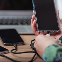 UNITEK C14049BK USB-kabel 1,2 m USB 2.0 USB C Micro-USB B/Lightning Zwart - thumbnail