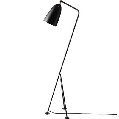 Gubi Grasshoppa Vloerlamp - Mat zwart Gubi Grasshoppa Vloerlamp - Mat zwart