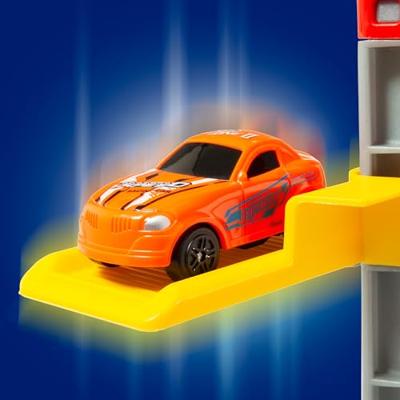 Parkeergarage met voertuigen Moltó