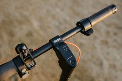 Segway-Ninebot F2 Pro E elektrische step - thumbnail