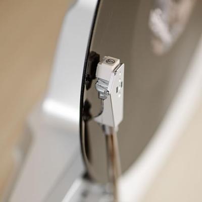 Volautomatische verticale platenspeler met ingebouwde luidsprekers en Bluetooth® Silver