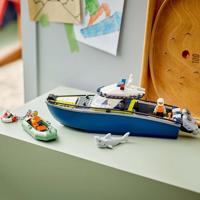 LEGO city 60456 achtervolging met politieboot - thumbnail
