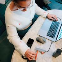 Verbatim Essentials 32158 USB-hub HDMI USB 3.2 Gen1 5 GBit/s USB-C PD laadaansluiting Grijs - thumbnail