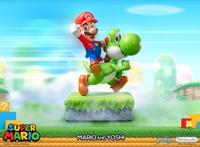 Super Mario Statue Mario & Yoshi 48 cm - thumbnail