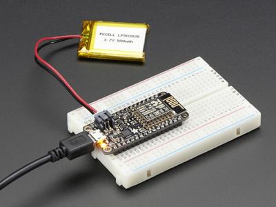 Adafruit Feather HUZZAH avec ESP8266 WiFi
