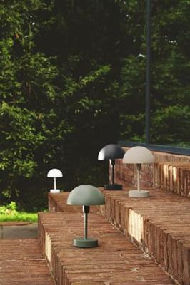 Tafellamp zwart Ellen oplaadbaar led 25 cm Tafellamp zwart Ellen oplaadbaar led 25 cm