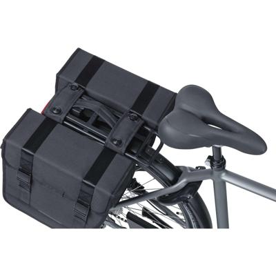 Basil Dubbele fietstas tour mik Basil Dubbele fietstas tour mik