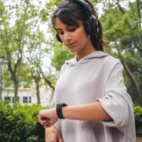 Ksix draadloze hoofdtelefoon met geïntegreerde microfoon, speeltijd: 6 uur, zwart - thumbnail