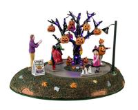 Trick Or Treaters Parade 18x27x23 cm Halloween LEMAX - Lemax - thumbnail