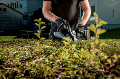 Metabo AHS 18-55 V Heggenschaar Accu Zonder accu, Met beschermbeugel 18 V Li-ion 530 mm