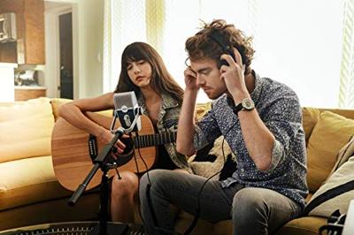 AKG Podcaster Essentials bundel