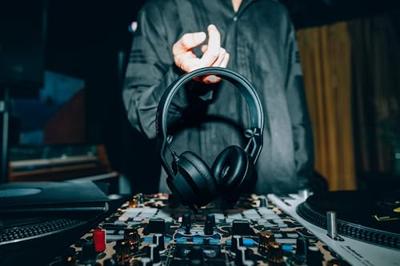 AIAIAI TMA-2 DJ Wireless AIAIAI TMA-2 DJ Wireless