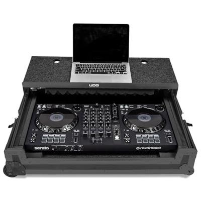 UDG UDG Ultimate Flight Case Multi Format XXL Blk Plus (Laptop Shelf,Trolley&Wheels)