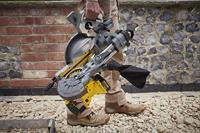 Stanley FATMAX SFMCS701M1 V20 18V Accu Afkortzaag | 190mm | 1x4.0Ah Accu - SFMCS701M1-QW - thumbnail
