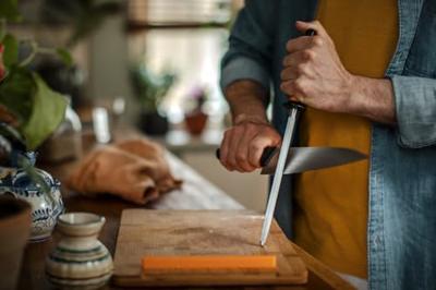 Fiskars 1057549 Wetstaal Zwart, Geel Lengte 327 mm Fiskars 1057549 Wetstaal Zwart, Geel Lengte 327 mm