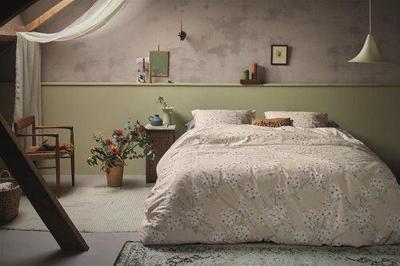 Ariadne at Home Ariadne at Home Dekbedovertrek Blooming Flowers Zand 140x200/220