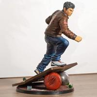 Shenmue - Ryo Hazuki Statue - thumbnail