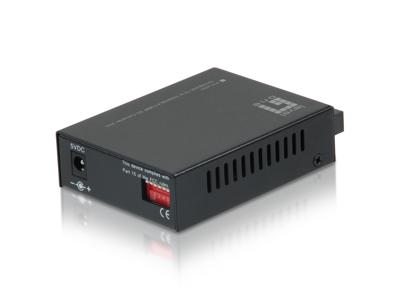 LevelOne FVT-2001 Media Converter 10/100TX op 100FX SC M