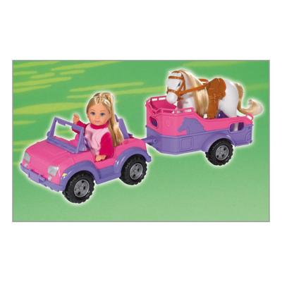 Evi Love jeep met paardentrailer