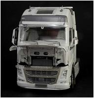 Italeri 1/24 Volvo FH16 Globetrotter XL (new molds) - thumbnail