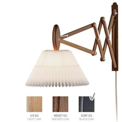 LE KLINT Sax 223-2/17 Wandlamp - Zwart eiken met standaard kap - Wit LE KLINT Sax 223-2/17 Wandlamp - Zwart eiken met standaard kap - Wit