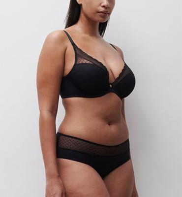 - Beugel Plunge BH - Norah Chic - Kanten beugel bh met goede ondersteuning - Stevige zwarte bh met uitneembare pads - Decollete bh - Beugel Plunge BH - Norah Chic - Kanten beugel bh met goede ondersteuning - Stevige zwarte bh met uitneembare pads - Decollete bh