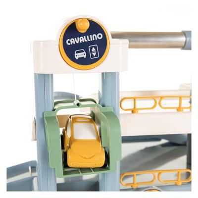 Cavallino luxe garage met auto&apos;s pastelkleuren