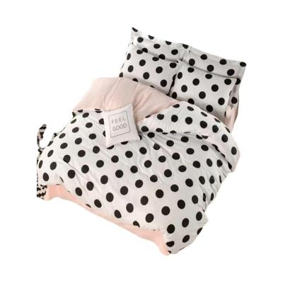 Beddengoedset - 1 dekbedovertrek 220 x 240 cm + 2 kussenslopen 60 x 60 cm - 65% katoen, 35% polyester - Wit