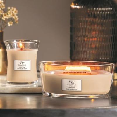 WoodWick Geurkaars Medium Solar Ylang - 11 cm / ø 10 cm - Geurkaars in Glas - Houten Lont WoodWick Geurkaars Medium Solar Ylang - 11 cm / ø 10 cm - Geurkaars in Glas - Houten Lont