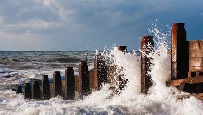 Zee storm 130x70cm Tuinschilderij Customize-it - Customize it