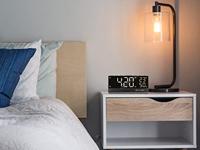 Digitale Wekkerradio met FM Radio - Temperatuur en Luchtvochtigheid - Dual Alarmklok - Groot Display (HCG023) - thumbnail