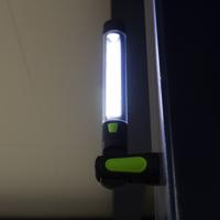 Smartwares LED Looplamp op batterijen met haak - Draai- en Kantelbaar - Draadloos - Zwart - thumbnail