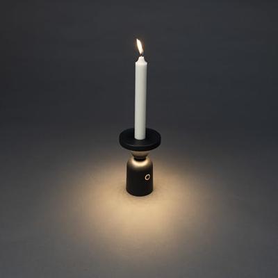 KonstSmide Oplaadbare tafellampNantes zwart voor kandelaar - 7833-750 KonstSmide Oplaadbare tafellampNantes zwart voor kandelaar - 7833-750