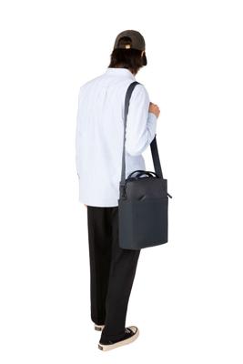 Incase A.R.C. Tech tote bag - Navy Blue