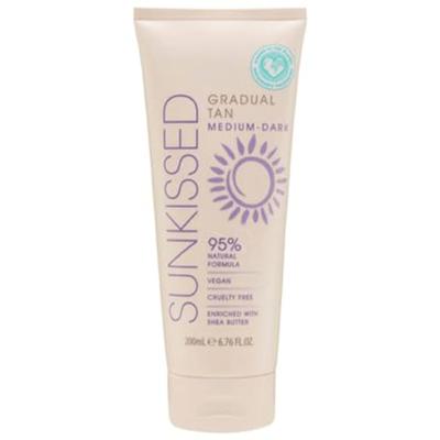 Sunkissed Gradual tan medium dark 200 Milliliter Sunkissed Gradual tan medium dark 200 Milliliter