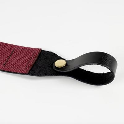 Ernie Ball 5367 Polypro Acoustic Guitar Strap Bordeaux gitaarband met headstock tie