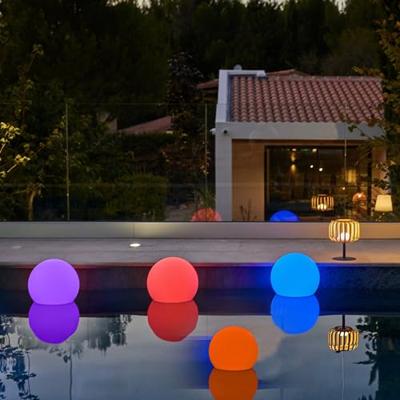 LUMISKY - Drijvende LED draadloze lichtbol - veelkleurig dimbaar BOBBY - Ø50cm met afstandsbediening en inductievoet