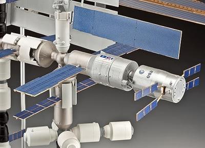 Revell 1/144 25th Anniversary "ISS" Platinum Edition Revell 1/144 25th Anniversary "ISS" Platinum Edition
