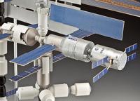 Revell 1/144 25th Anniversary "ISS" Platinum Edition - thumbnail