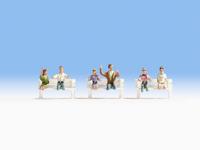 NOCH 15911 H0 Cabriorijders zonder voet figuren Geverfd, Zittend - thumbnail