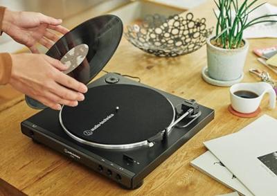 Audio-Technica LP60XBK Volautomatische Snaaraangedreven Stereo Platenspeler Zwart