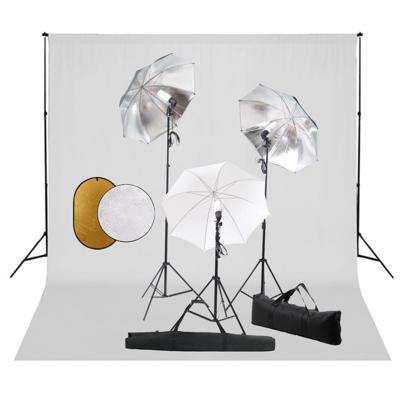 Fotostudioset met lampen, paraplu's, achtergrond en reflector
