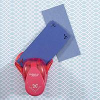 Vaessen Creative • hoekpons krul met sierrand - thumbnail