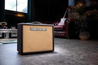 Blackstar Debut 30E Black 1x10 inch gitaarversterker combo - thumbnail